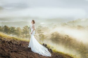 bride-wedding-dress-forest